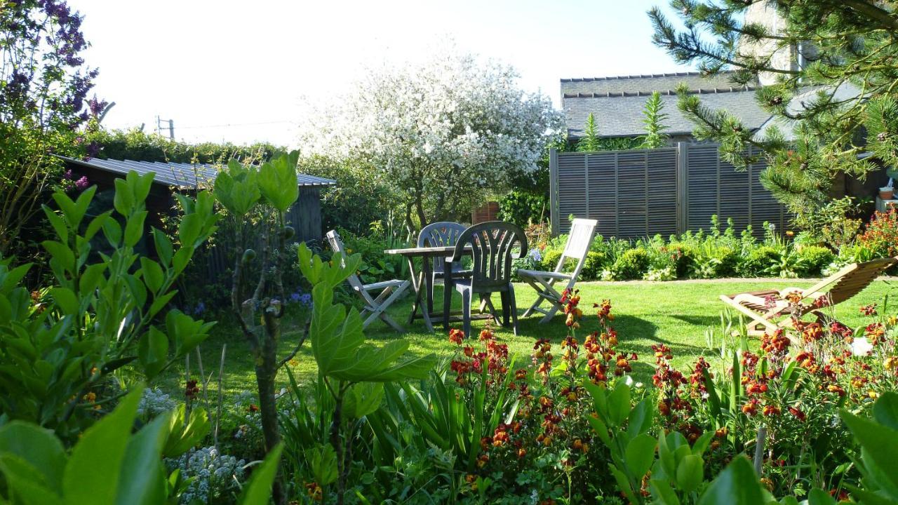 Giverny Cottage Saint-Coulomb Exterior foto